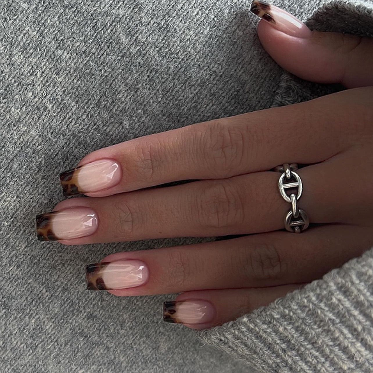 Tortoise French Press On Nails | Luxury Nude Gel Short Almond Fake Nails